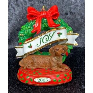 Danbury Mint Dachshund Joy Wreath & Dog 2005 Christmas Ornament & Box READ